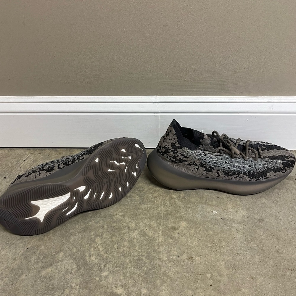 Adidas Yeezy Stone Salt 380s Men’s 10.5